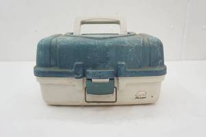 lot 183 image: Tackle Box with some tackle