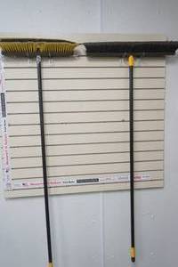 lot 214 image: Shop Brooms (2ct)
