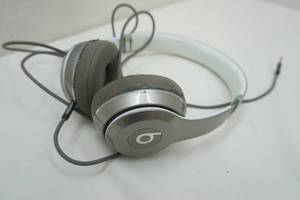 lot 240 image: Electronics Lot-Beats Headphones
