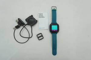 lot 241 image: Verizon Gizmo Watch