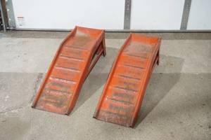 lot 288 image: Metal Ramps
