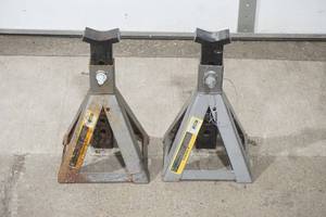 lot 292 image: 6 Ton Jack Stands