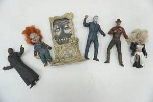 lot 261 image: Horror Movie Figurines