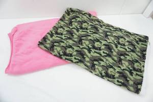 lot 334 image: Fleece Material (new)