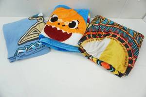 lot 337 image: Baby Shark Throw Blanket and Two Others