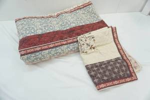 lot 340 image: quilted queen size comforter
