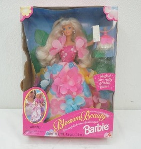 lot 395 image: Blossom Beauty Barbie 1996