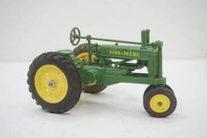 lot 404 image: Ertl John Deere Model A Tractor