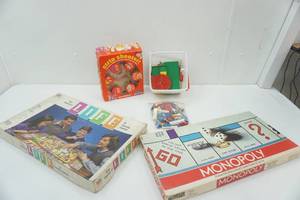 lot 413 image: Games & Legos