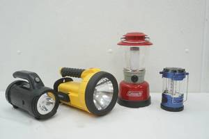 lot 424 image: Camping Flashlights & Battery Operated Lanterns