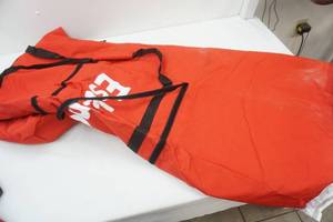 lot 427 image: Eskimo Bag For Pop-Up Ice House