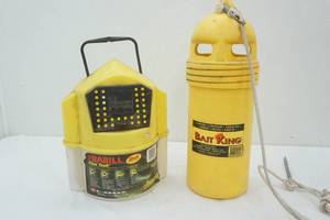 lot 429 image: Bait Buckets 2ct