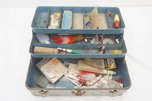 lot 434 image: Vintage Tool Box & Tackle