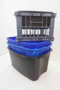 lot 465 image: storage totes