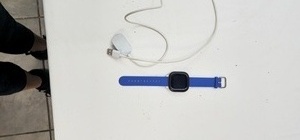 lot 242 image: Verizon Gizmo Watch