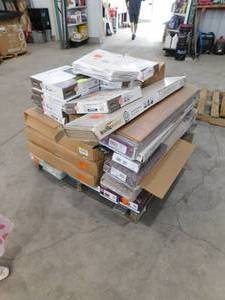 lot 51 image: Pallet lot of Flooring Items
