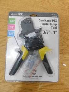 lot 111 image: Apollo 38 in. to 1 in. 1-Hand PEX-B Pinch Clamp Tool