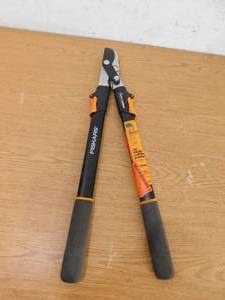 lot 44 image: Fiskars 1-34 in. Cut Capacity Steel Blade, 25 in. - 37 in. Power-Lever Bypass Lopper with Extendable Handles