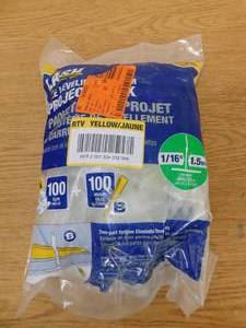 lot 152 image: QEP LASH Tile Leveling System Project Pack - 100 116 in. Leveling Clips and 100 Wedges (200-Piece)