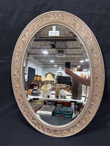 lot 29 image: Antique Oval Mirror with Ornate Floral Frame - 38 x 28