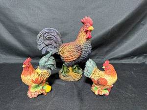 lot 39 image: Set of 3 Hand-Painted Rooster Figurines