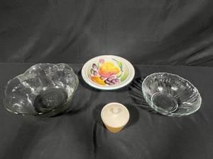 lot 48 image: Set of Decorative Bowls including Mikasa and Pizzato