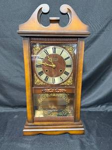 lot 68 image: Vintage Wangja Mantel Clock with Roman Numerals