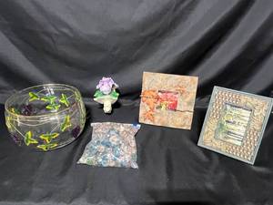 lot 84 image: Decorative Home Collection Glass Bowl, Floral Night Light, Gem Stones & Frames