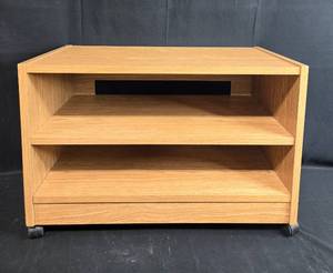 lot 121 image: Medium Size Wooden TV Stand with Shelving