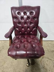 lot 142 image: Used Executive Leather Office Chair with Nailhead Trim