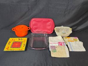 lot 168 image: Assorted Kitchenware Collection with Ceramic Pot, Plate, and Woven Basket