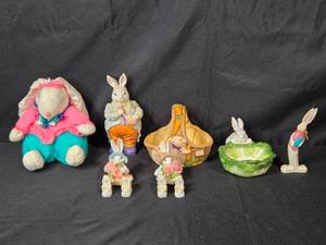 lot 223 image: Easter Bunny Decor Collection including Rabbit Figurines and Decorative Baskets