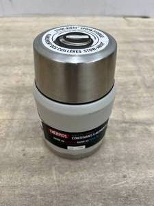 lot 31 image: Thermos 16 oz. Sandstone Stainless Steel Food Jar with Spoon
