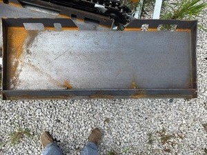 lot 8 image: YINTATECH 14 Universal Quick Attach Mount Plate