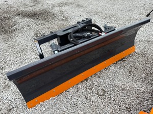 lot 31 image: Skid Steer Dozer Blade