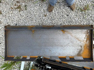 lot 104 image: YINTATECH 14 Universal Quick Attach Mount Plate