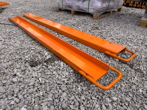 lot 43 image: Pallet Forks Extensions