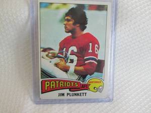 lot 199 image: 1975 Topps Jim Plunkett Card...