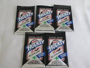 lot 215 image: 5-1990 - 91 Upper Deck Hockey Packs...