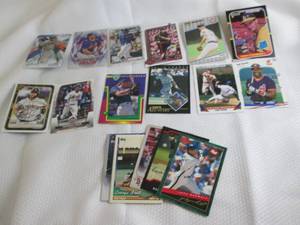 lot 20 image: 20 Assorted Baseball Star Cards...
