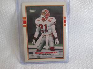 lot 23 image: 1989 Topps Deion Sanders Rookie Car...