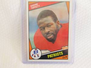 lot 43 image: 1984 Topps Andre Tippett Rookie Car...