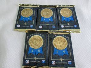 lot 51 image: 5 1993 Leaf Series 1 Baseball Packs...