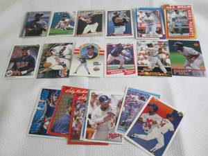 lot 74 image: Assorted Kirby Puckett Cards...