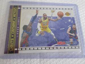 lot 85 image: 2021-22 Hoops LeBron James Light Ca...