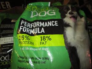 lot 262 image: 50 Pound bag of good dog performanc...