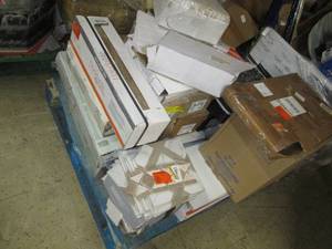 lot 269 image: Pallet filled with tile flooring...