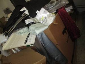 lot 271 image: Pallet lot of curtains and other fa...