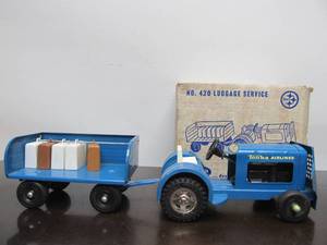 lot 18 image: Fantastic Condition Old Vintage TONKA Collection wOriginal Box #10 - No. 420 Luggage Service