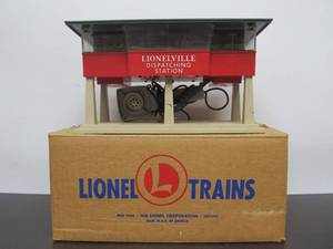 lot 33 image: Excellent Condition wBox LIONEL No. 465 Dispatching Station